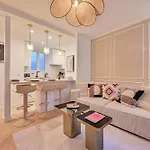 Suite Eiffel- Perfect Location